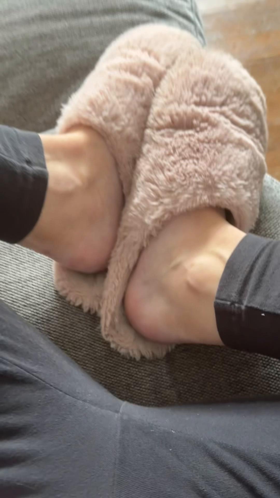 @Sneaker Goddess