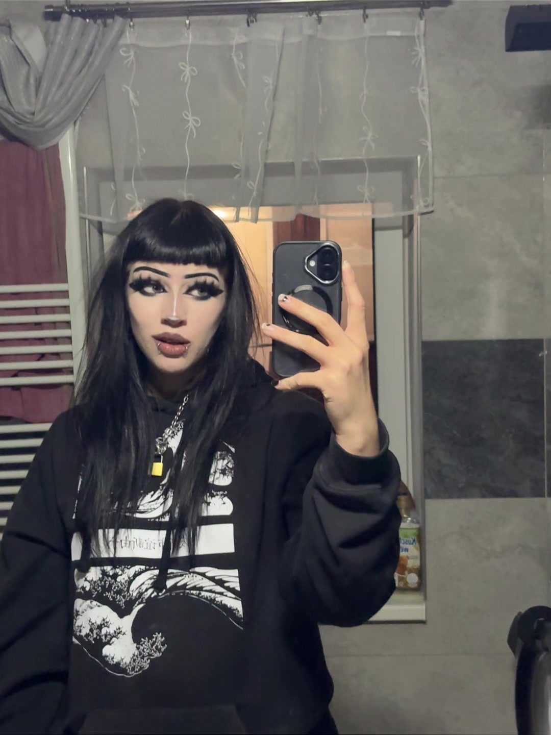 @Olmtrxsh