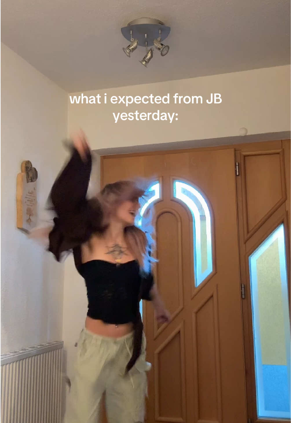 @laura