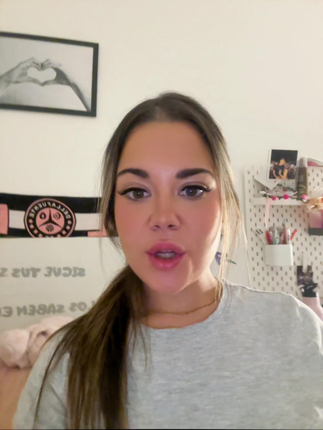 @carlaafelipee