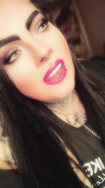 @🥀𝕿𝖍𝖊 𝕯𝖆𝖗𝖐 𝕼𝖚𝖊𝖊𝖓🖤
