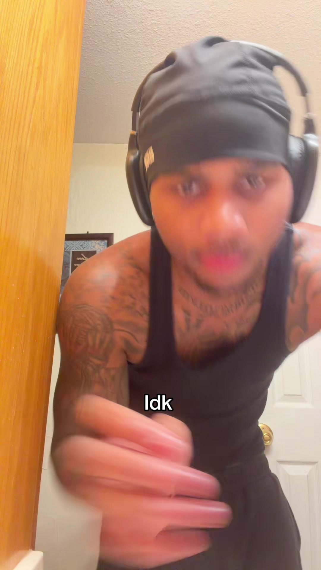 @_deewho