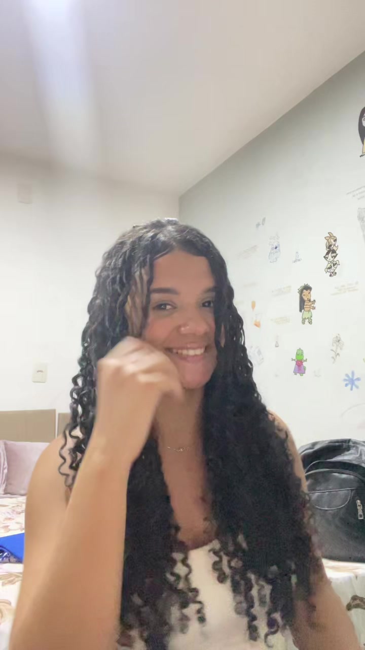 @erica_valesca