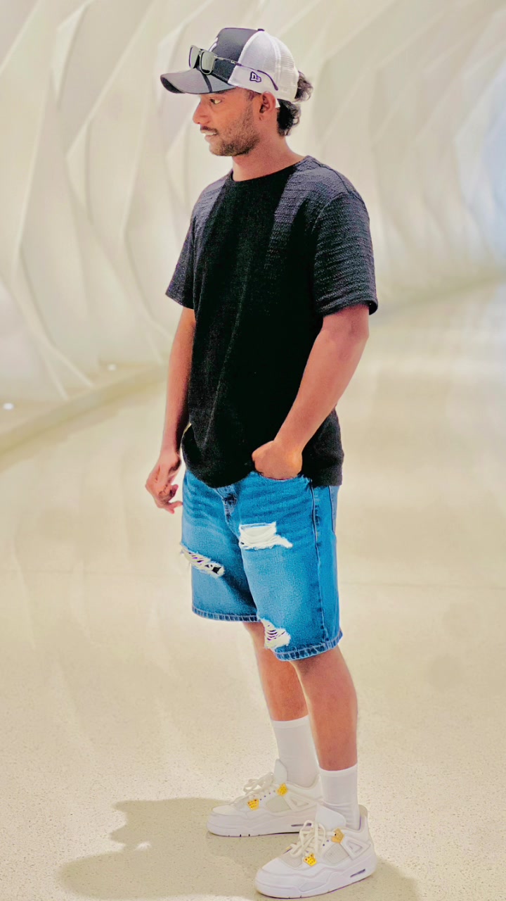 @Praveen_De Silva_🇦🇪