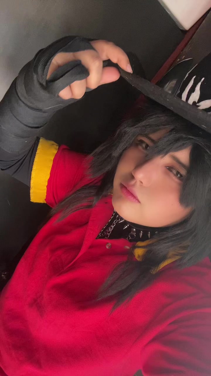 @𝐕𝐈𝐈恋