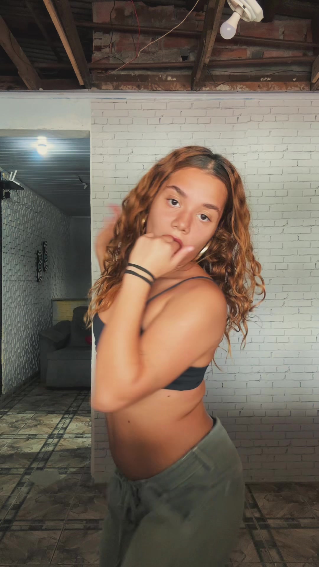 @alinecristinee_
