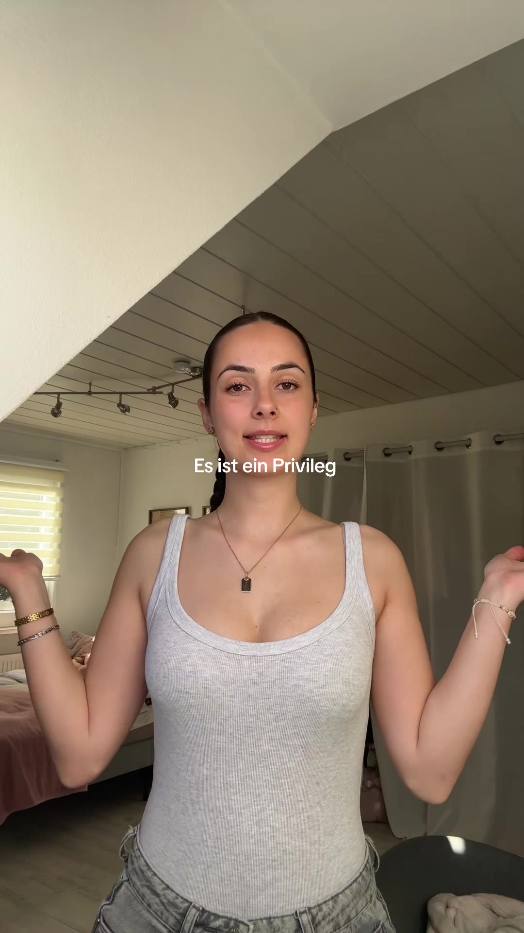 @larissa