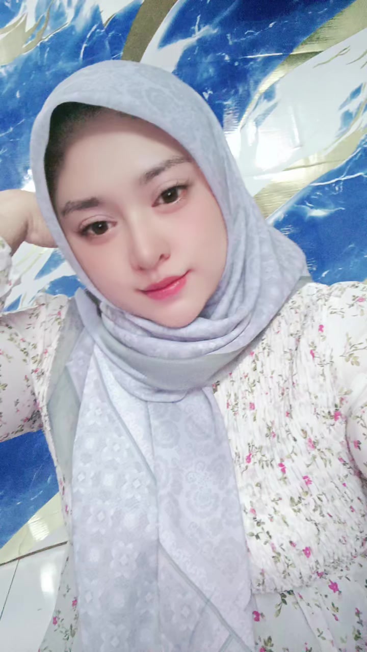 @Seri Wahyuni3000