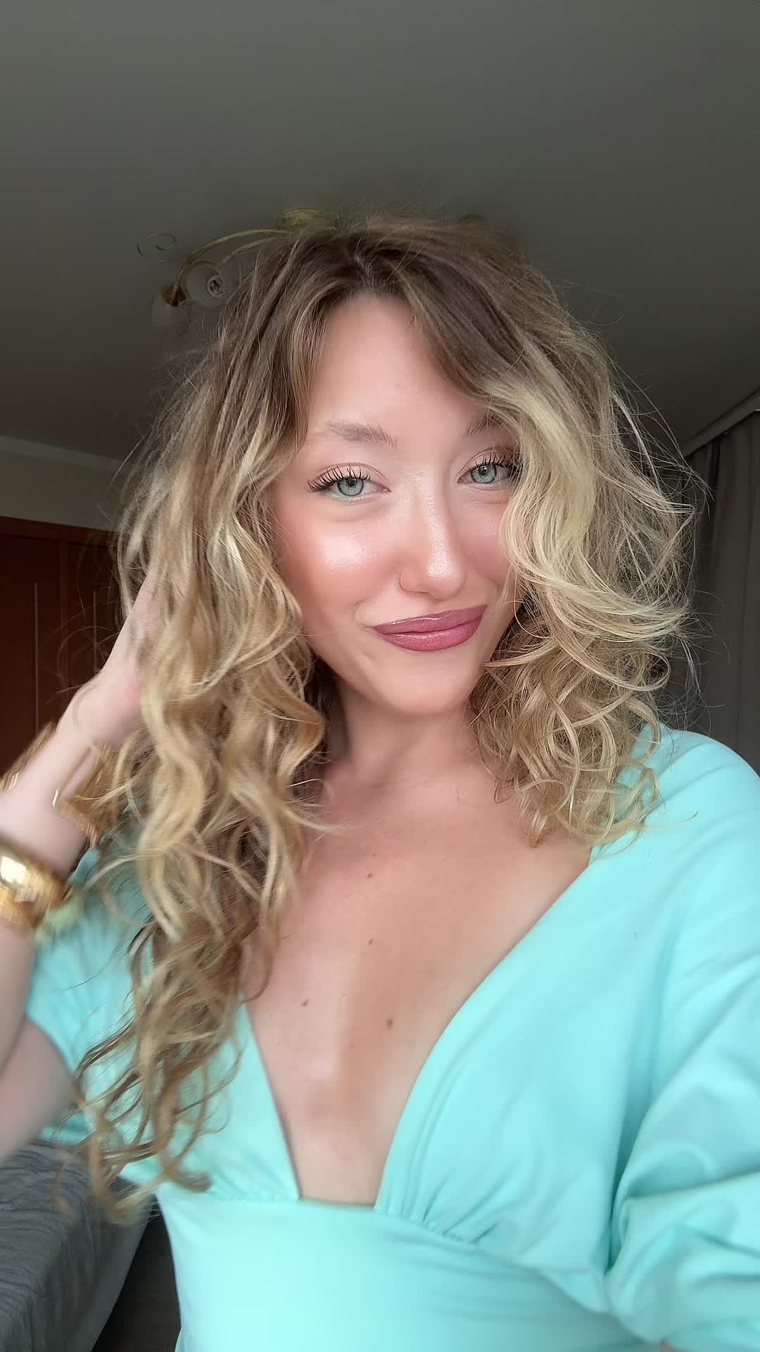 @BloominDonna