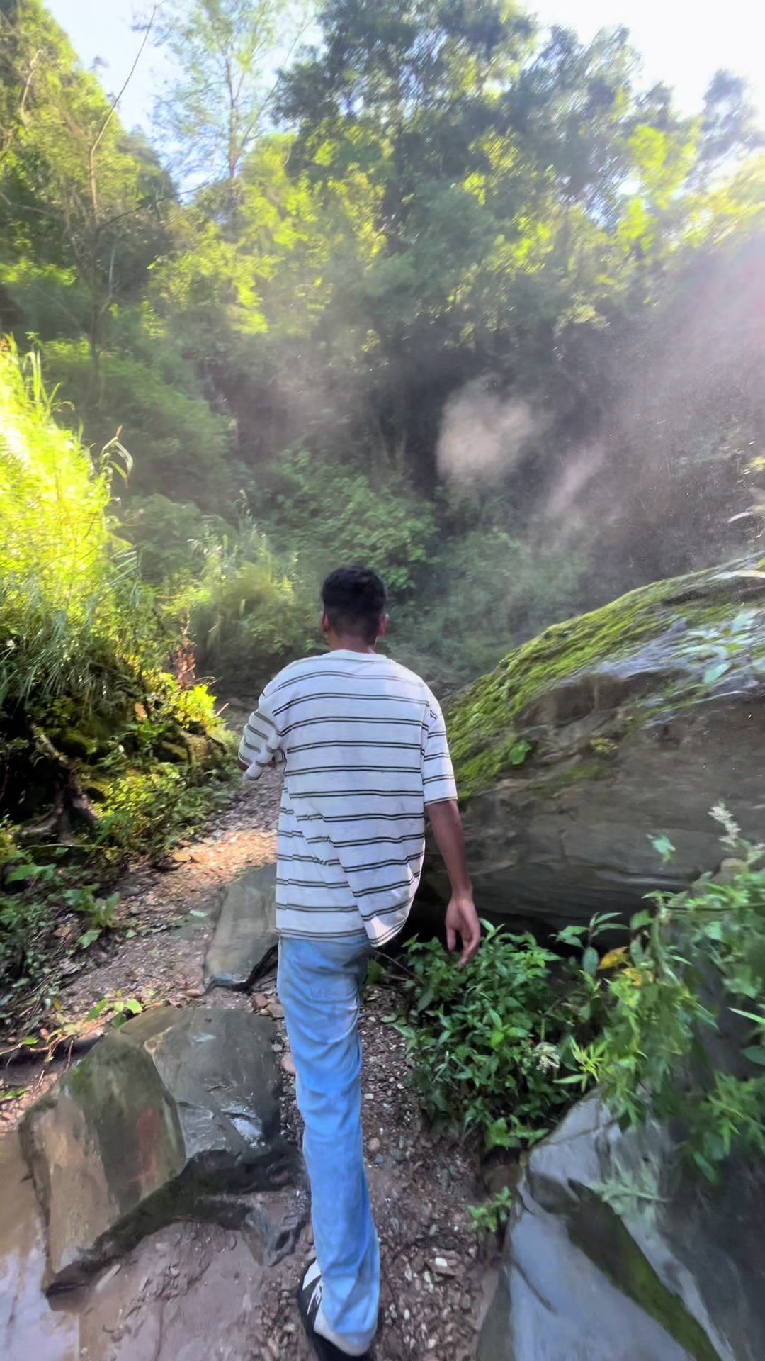 @The_रेsHu🥷