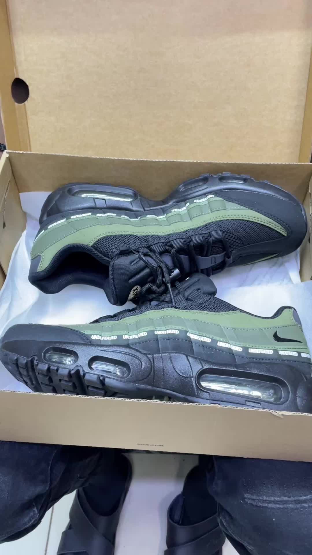 @URBAN SHOES