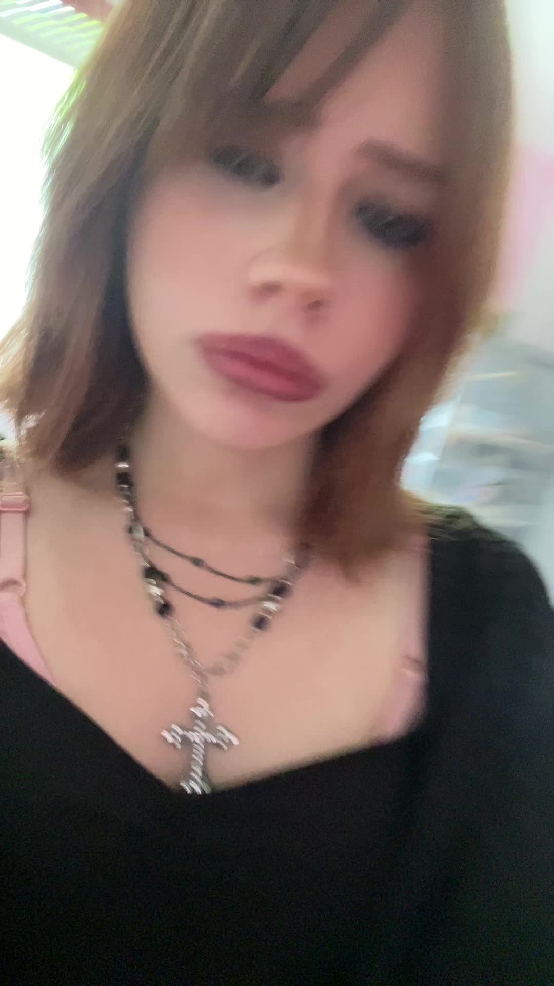@SomeoneIguess?