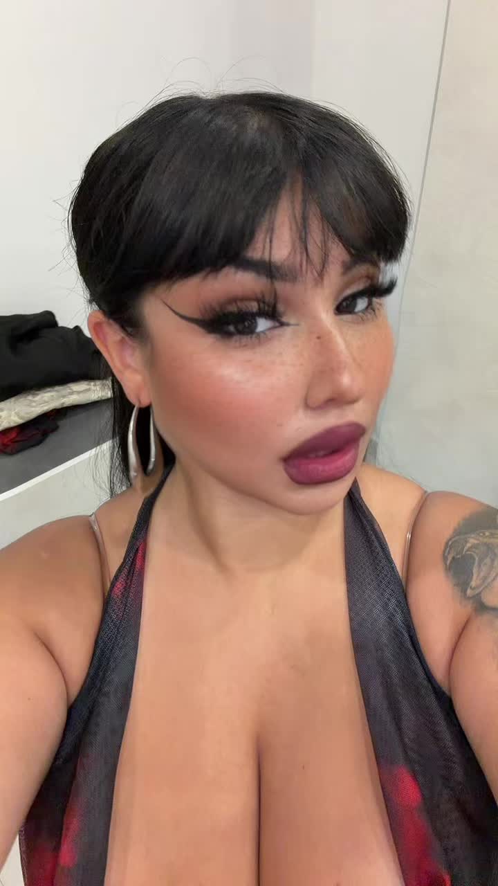 @𝒜𝓊𝓇𝑜𝓇𝒶 𝑀𝒶𝒹𝑜𝓃𝓃𝒶🐉