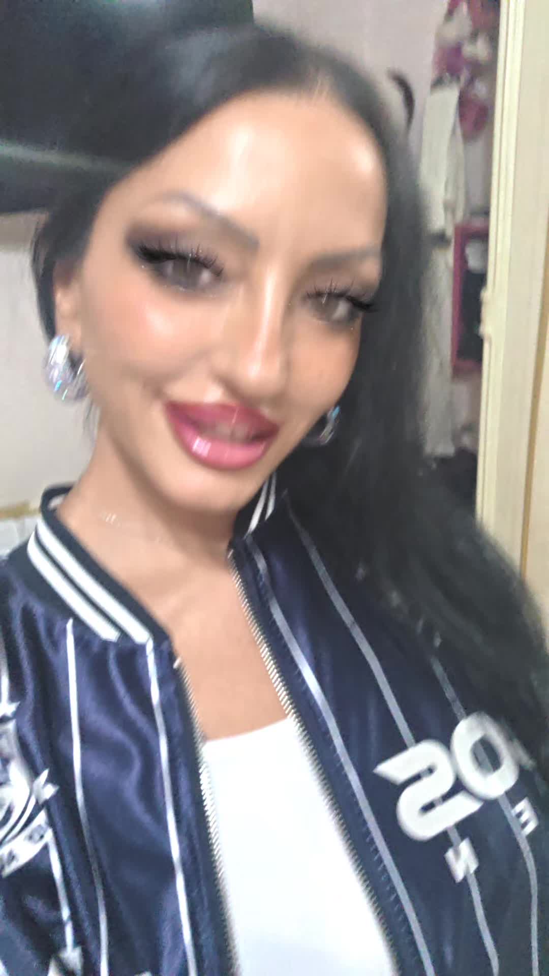 @Mary Scialó