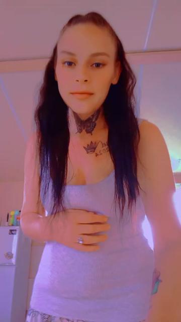 @🔥𝒩𝒾𝓀𝒾𝓉𝒶ℬ𝓊𝓉𝓉ℴ𝓃𝓈🔥