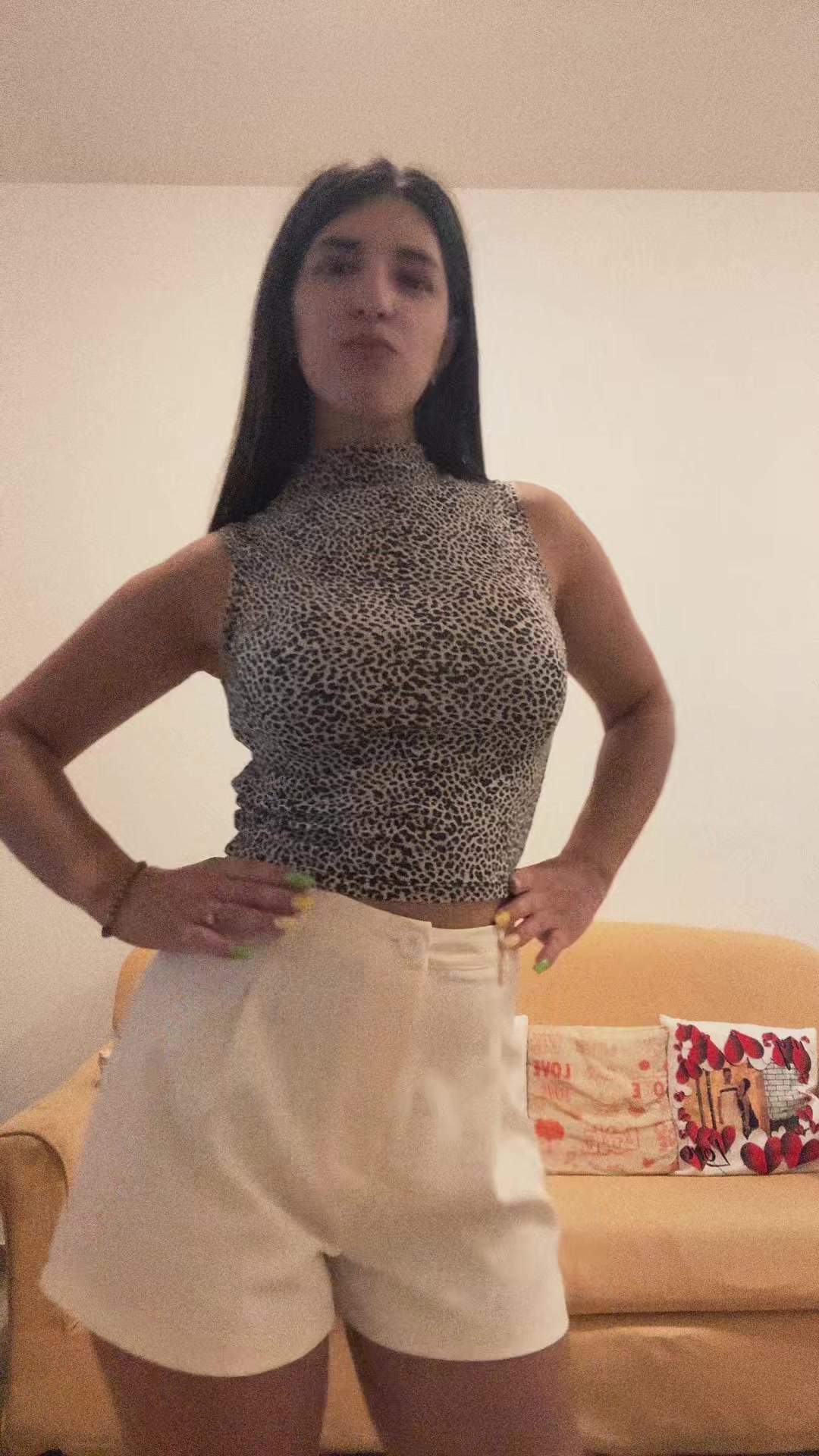 @Ana Vlore