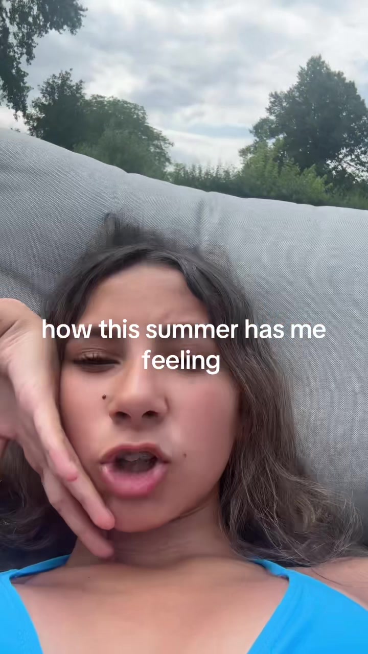 @whitetoesandwgitehoes