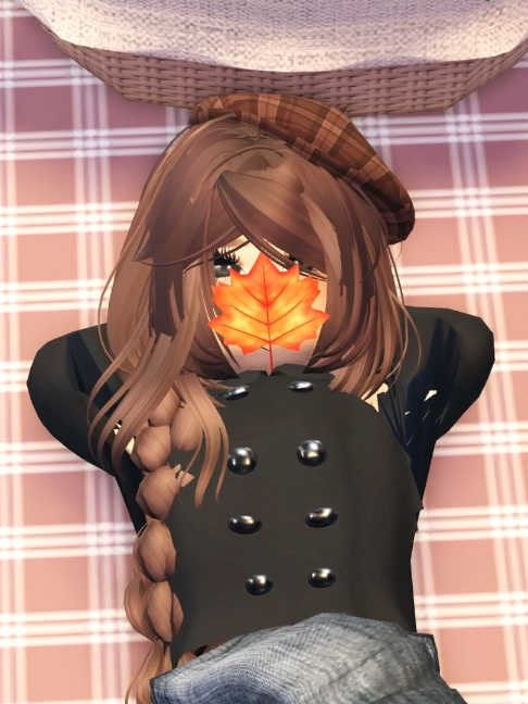 @αzυяα. ♰