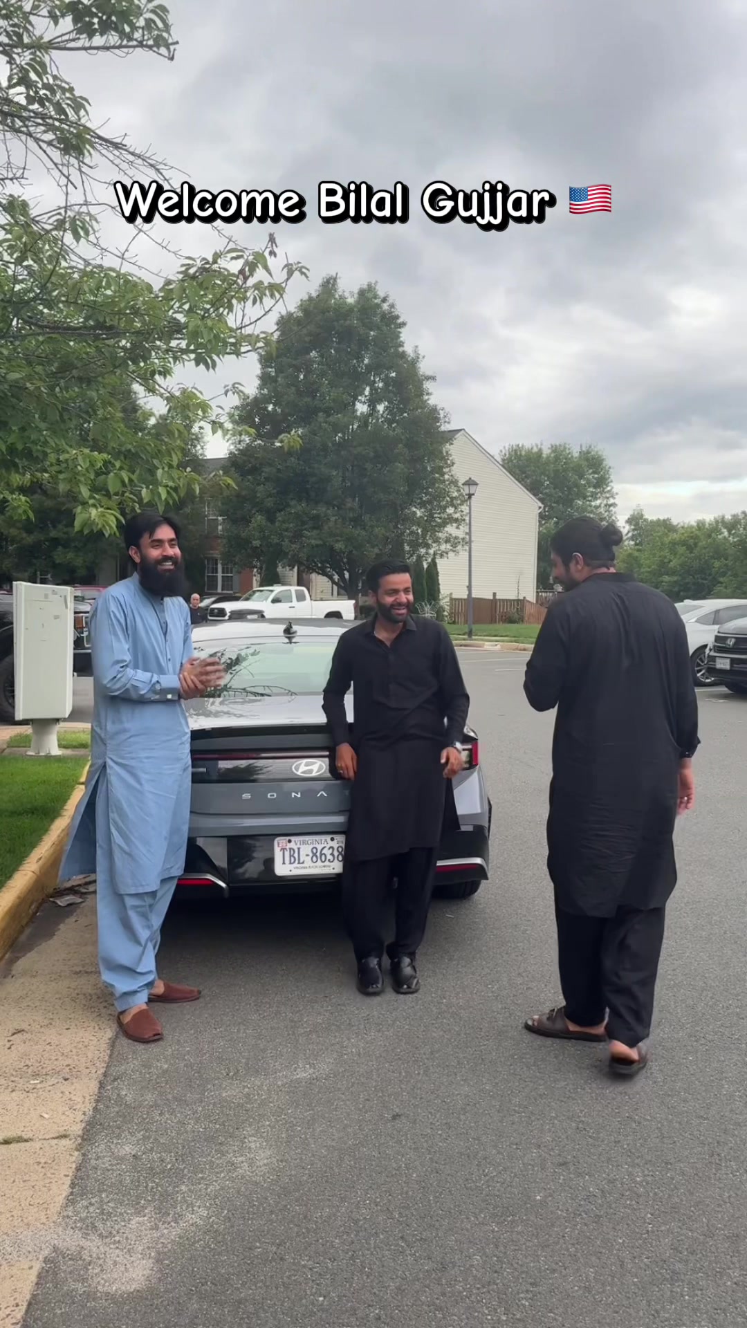 @Ali Malhi 10 🇺🇸🇵🇰