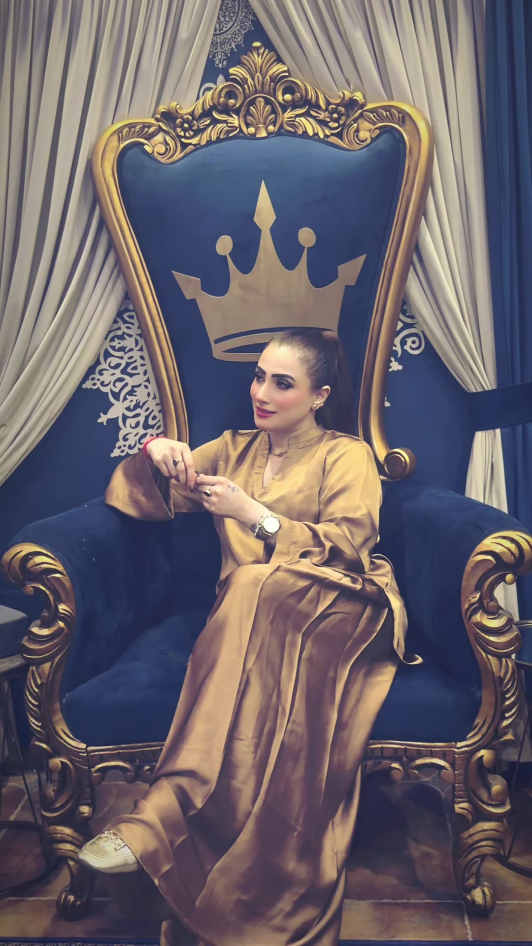 @Anmolkhan👑💎