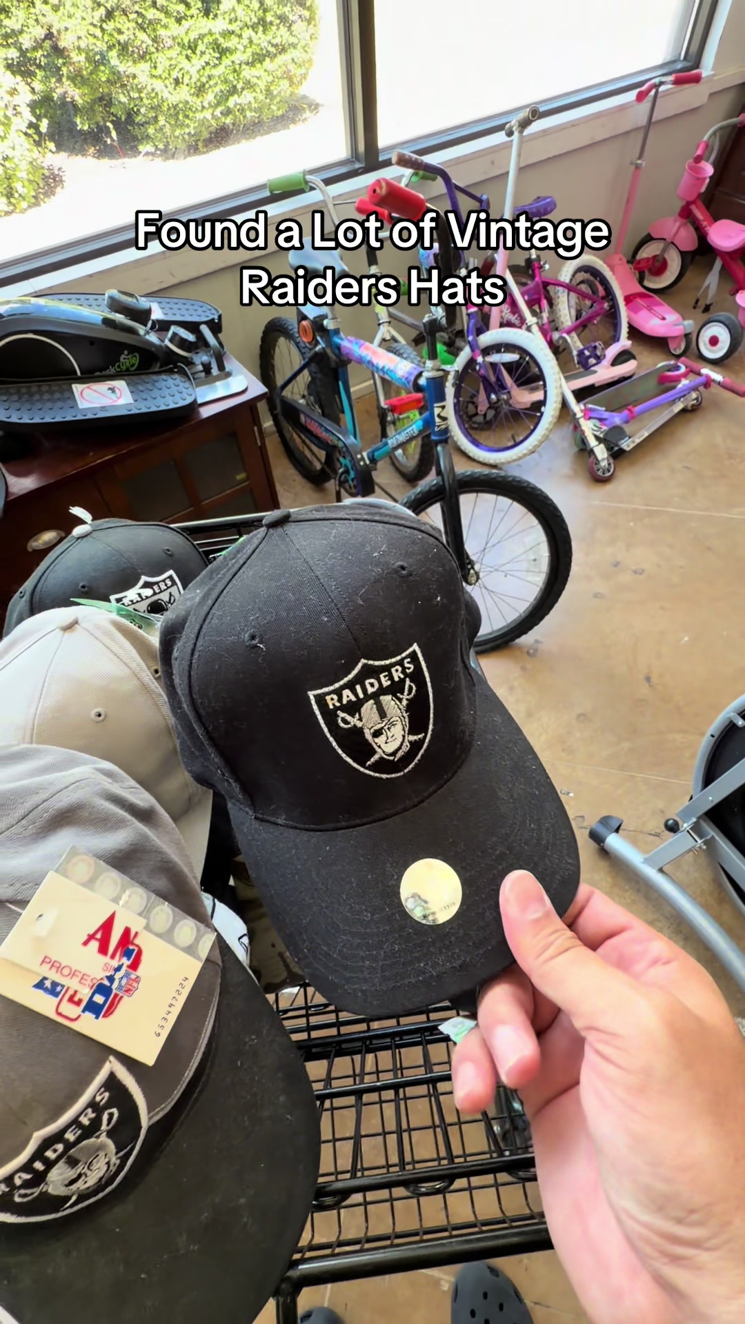@thriftfinds