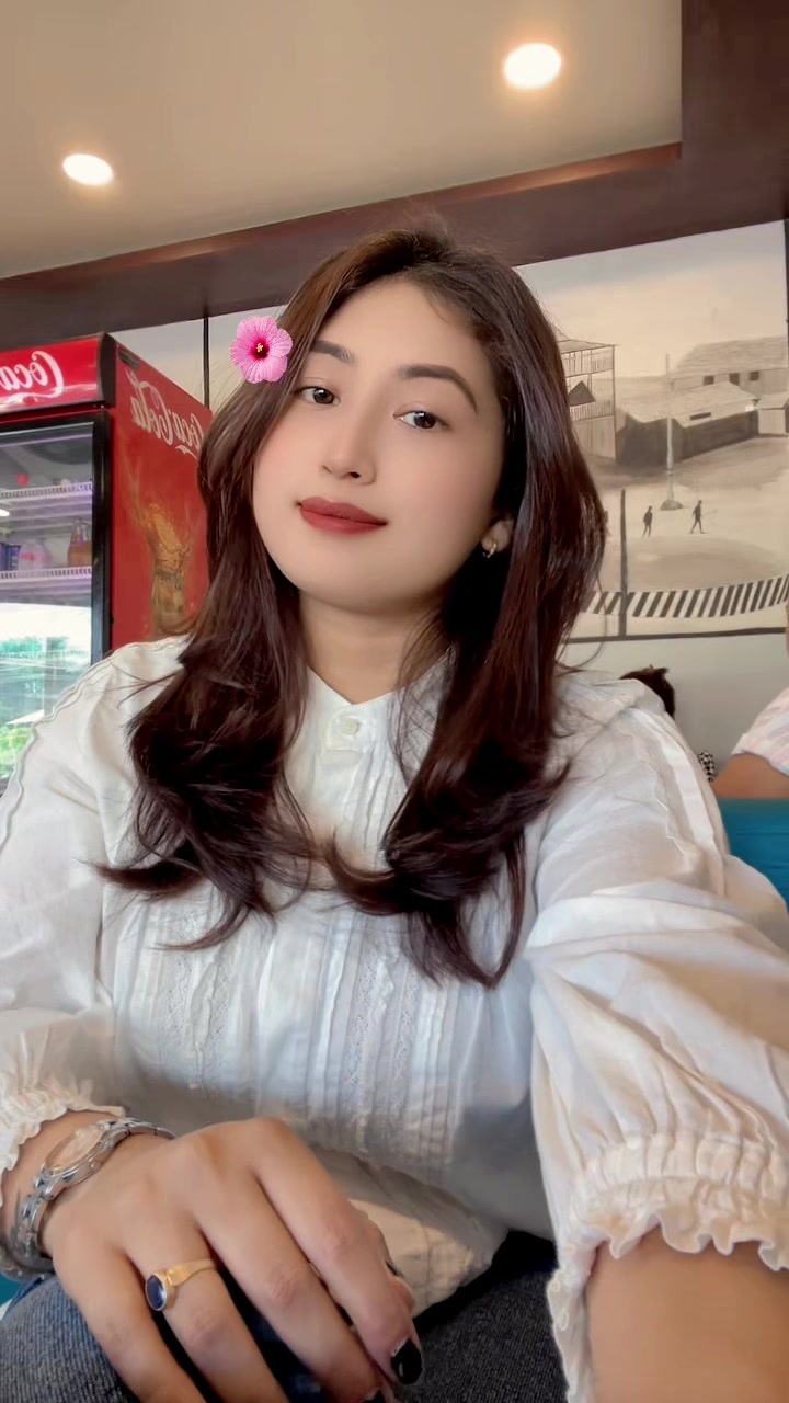 @Jenyshaa Adhikari🧿 (ゼーニ)🇯🇵