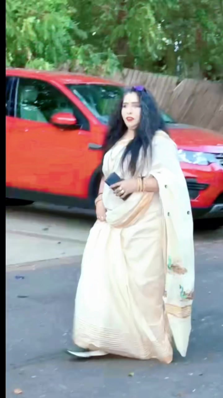 @YAMUNA PEETHAMBARAN ๐ฌ๐ง๐ฎ๐ณ