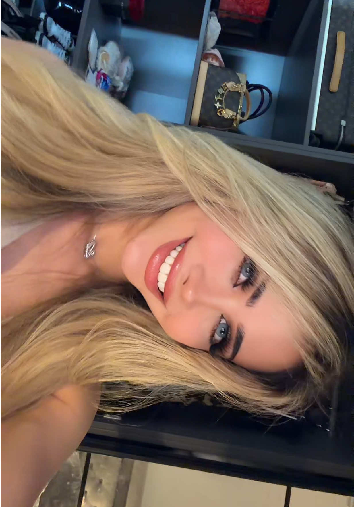 @𝐋𝐢𝐬𝐚