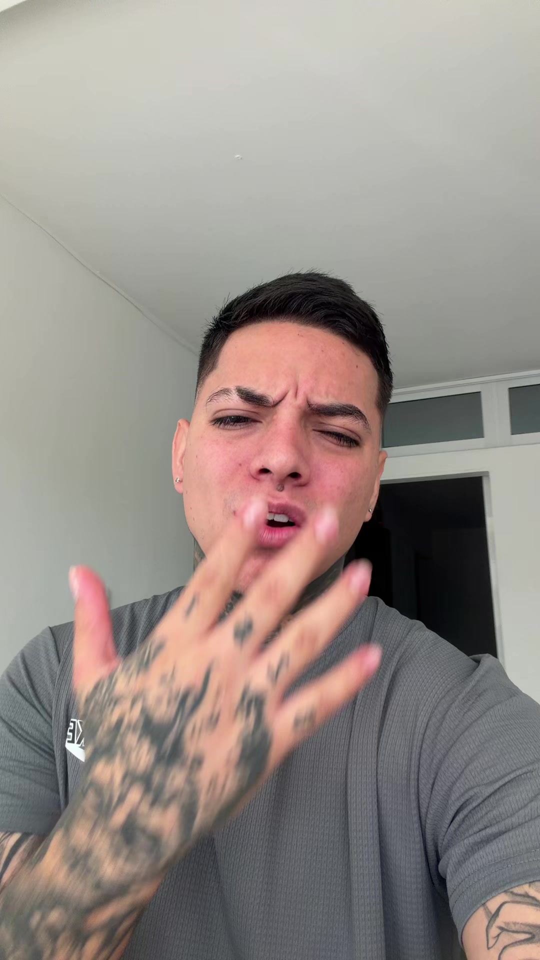 @𝒁𝑾𝑨𝑹𝑹𝑶𝑹 🍀
