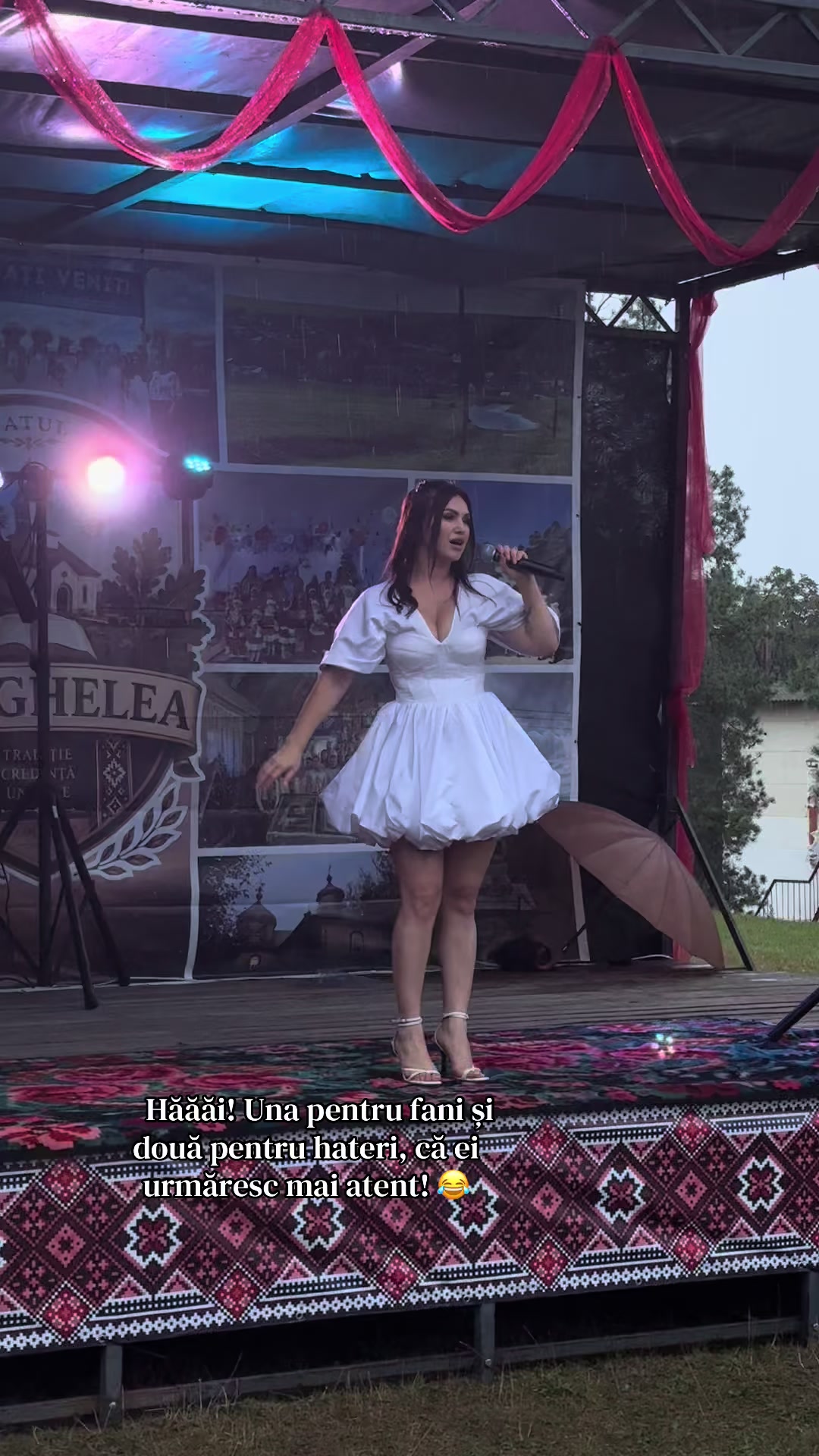 @NADIA BOLOGAN ArtistăModerator