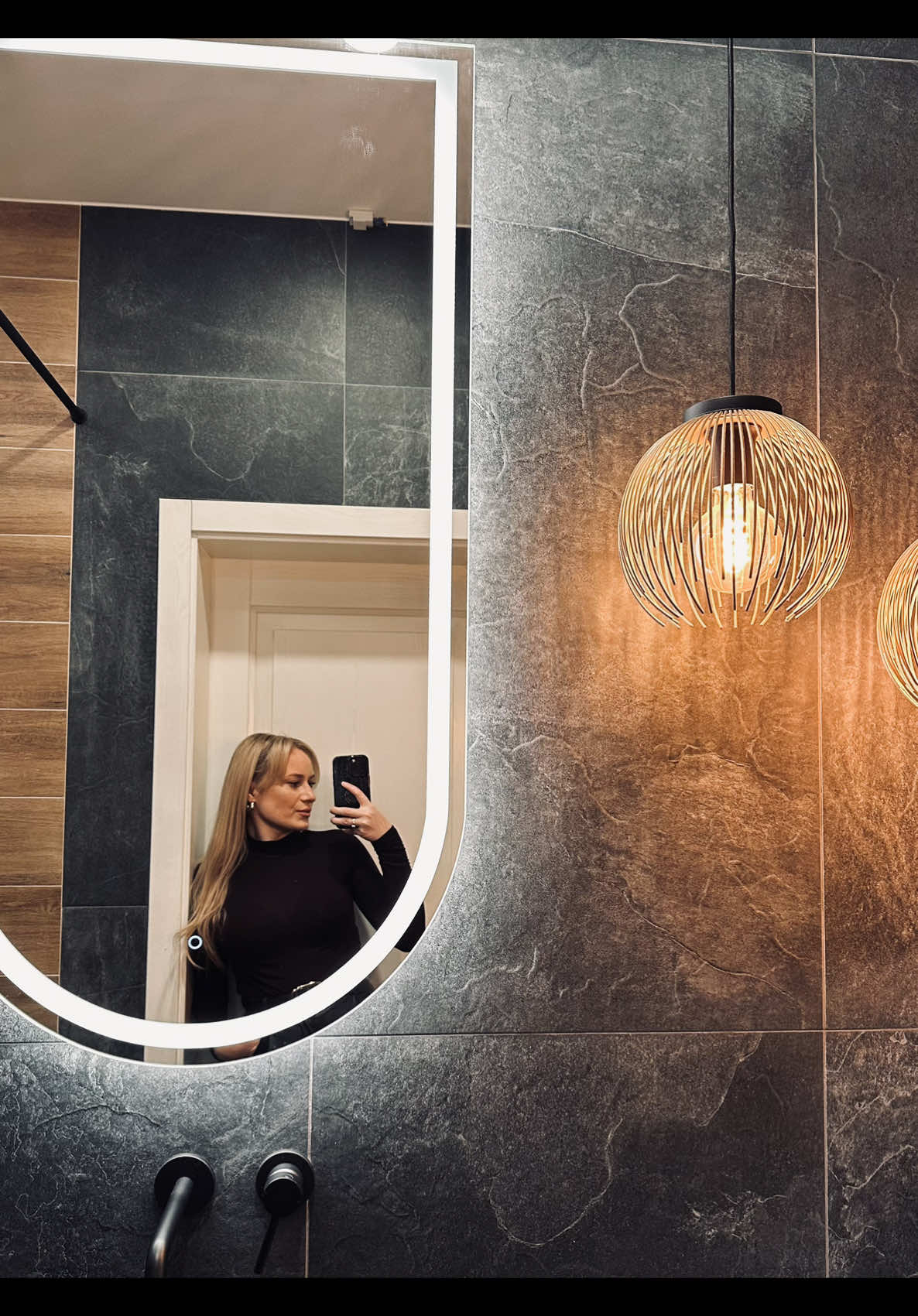 @Simona Kniūk&scaron;tė