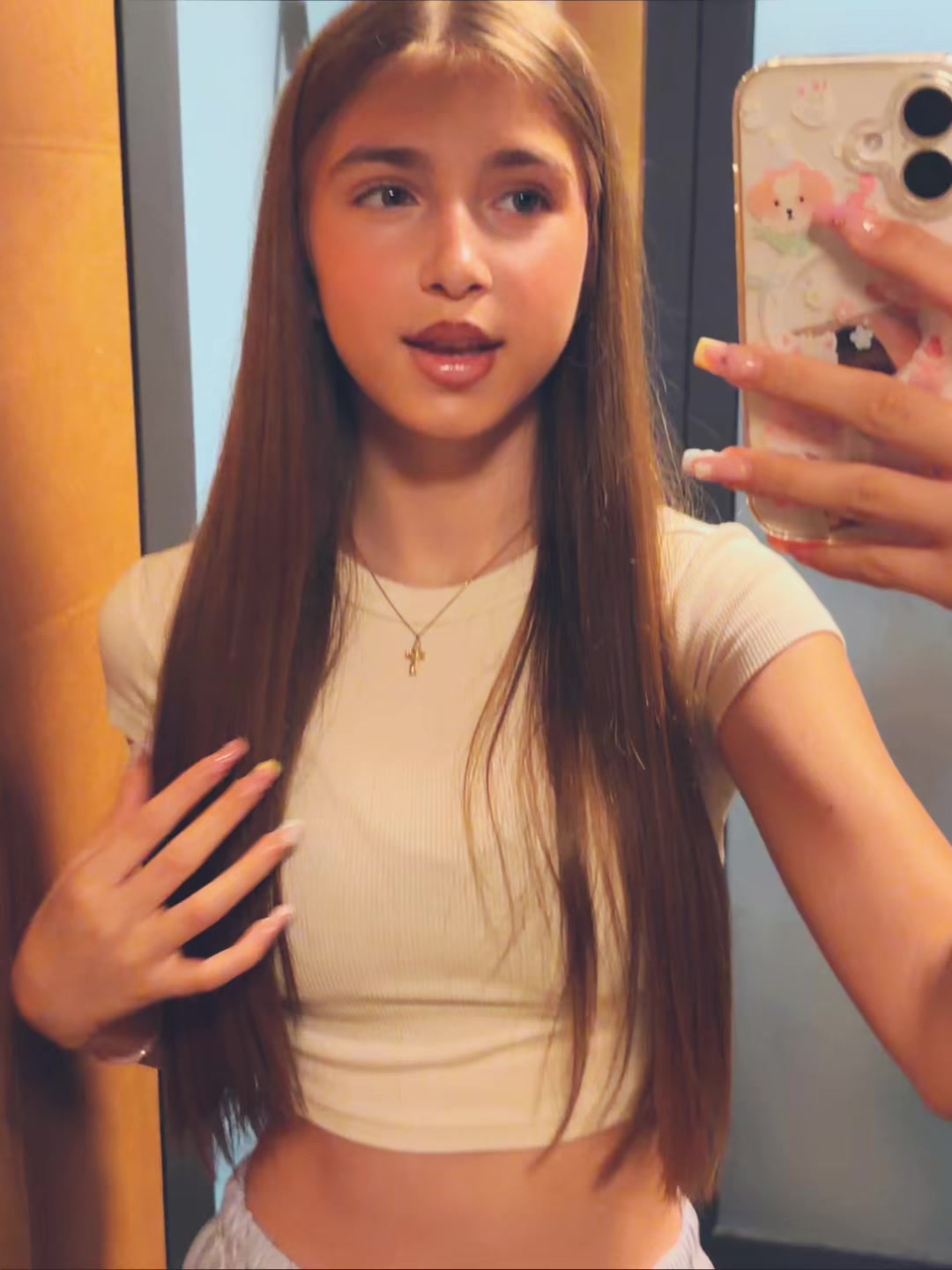 @𝒜𝓃𝒶