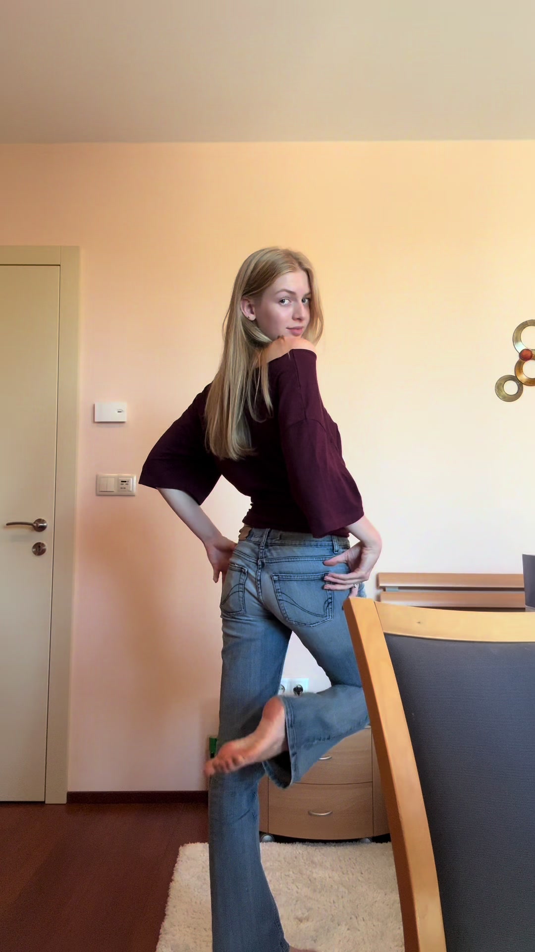 @Emi