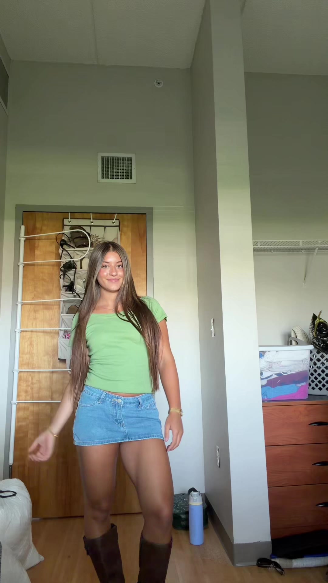 @Liv