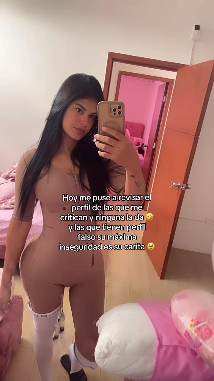 @𝓝𝓪𝓷𝓮 👑