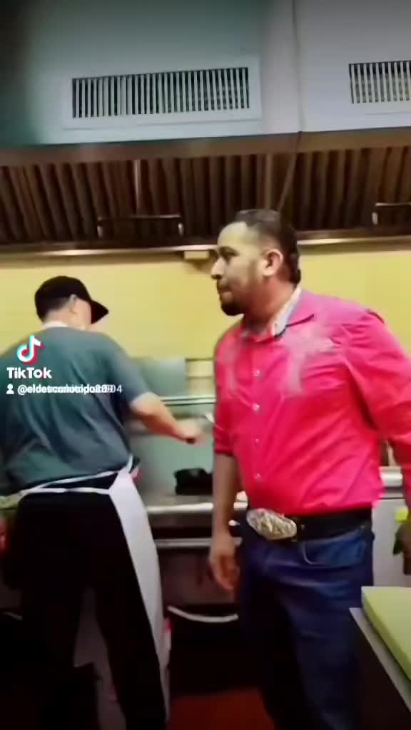 @$ El sargento es mi ermano lo