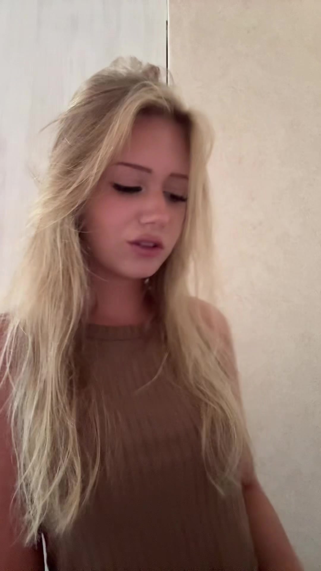 @никаа