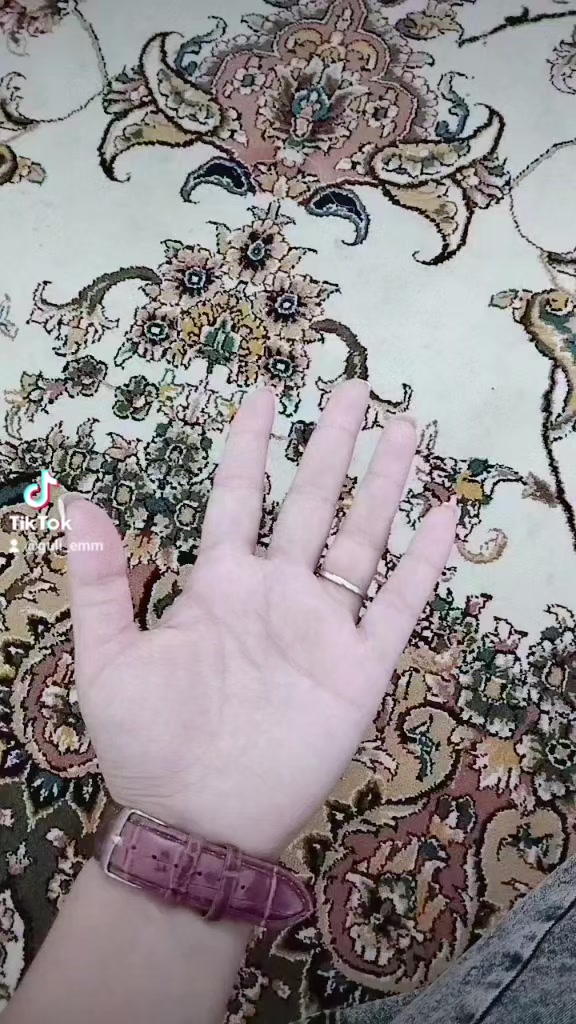 @🕋📿𝘉𝘢𝘩𝘢𝘳 _ 𝘯𝘢𝘪𝘭𝘴💅