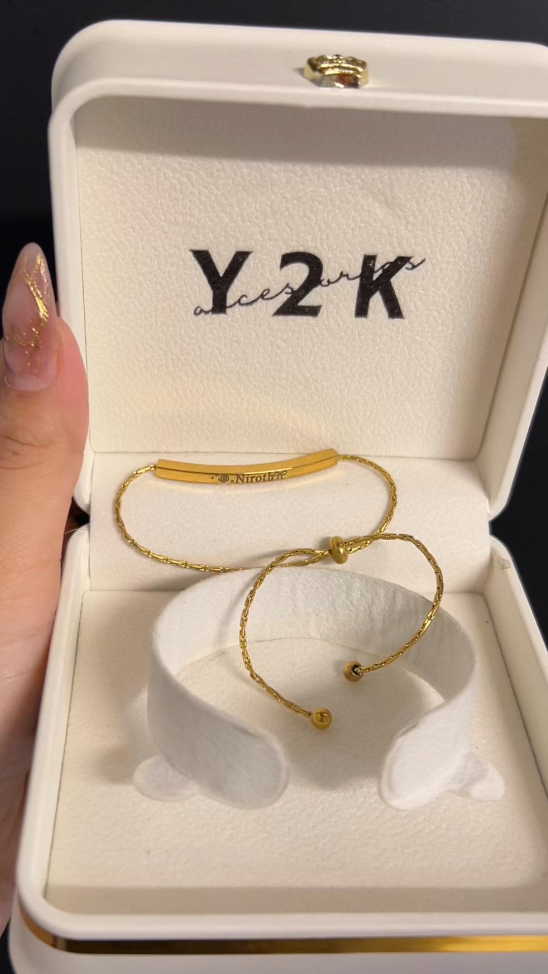 @Y2K_Cambodia