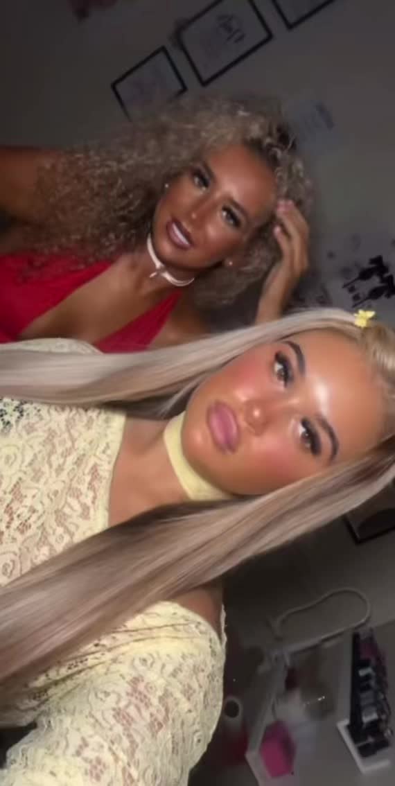 @💋𝓞𝓵𝓲𝓿𝓲𝓪💋