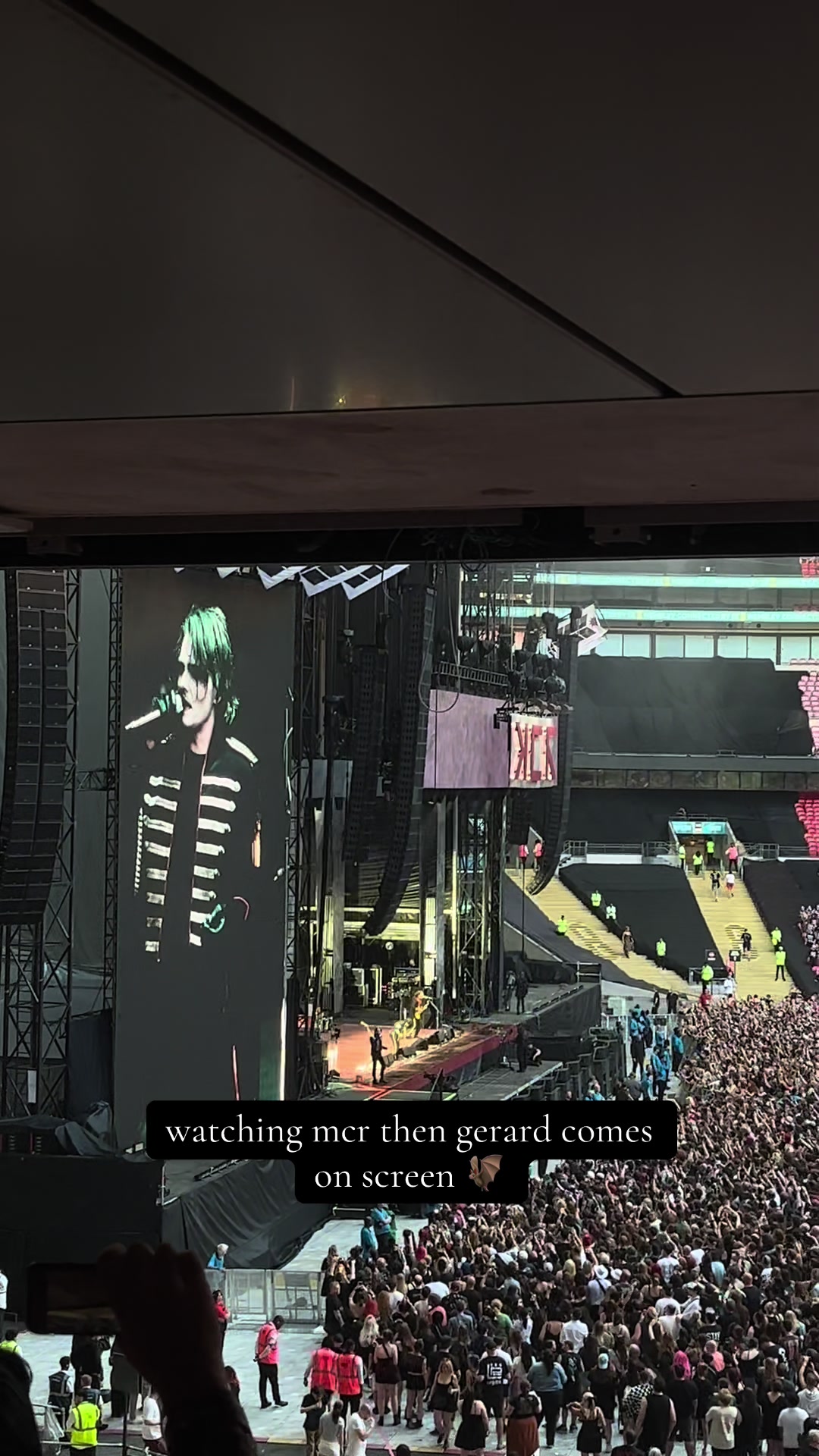 @chlo ๐งโ๏ธ