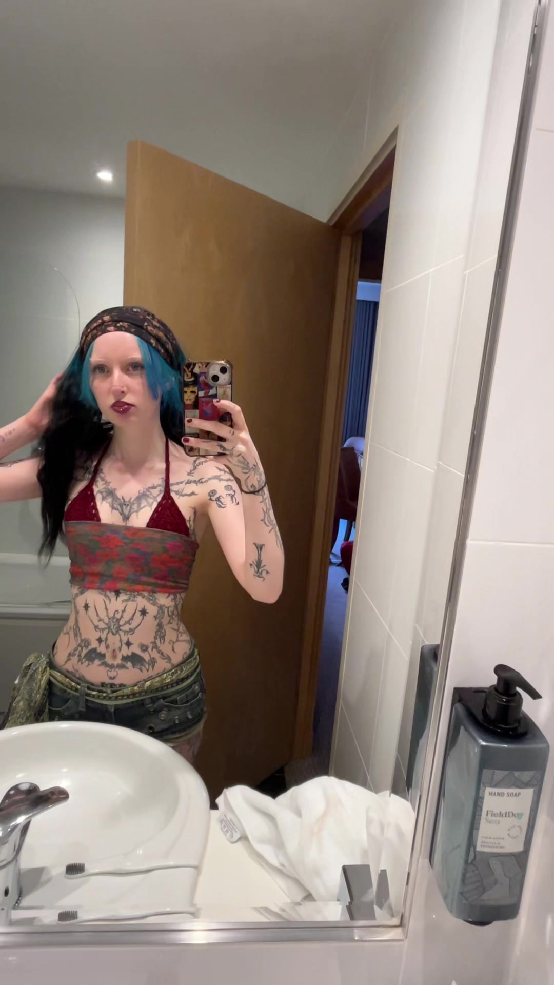 @alienmeowsz