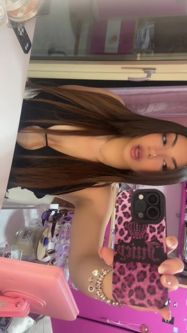@akessia