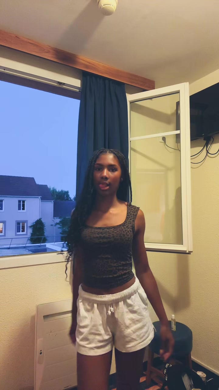 @ellissiaspam