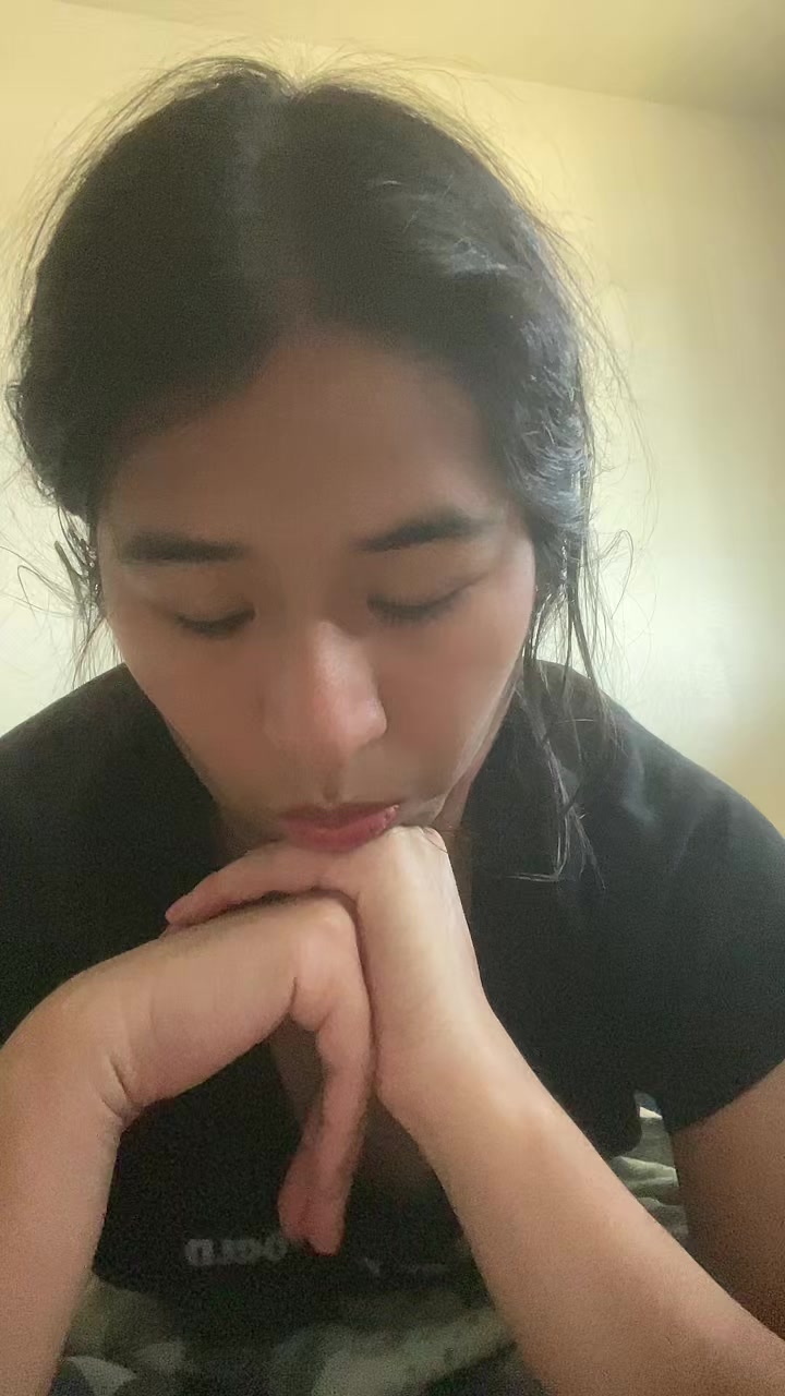 @BreezyKnots