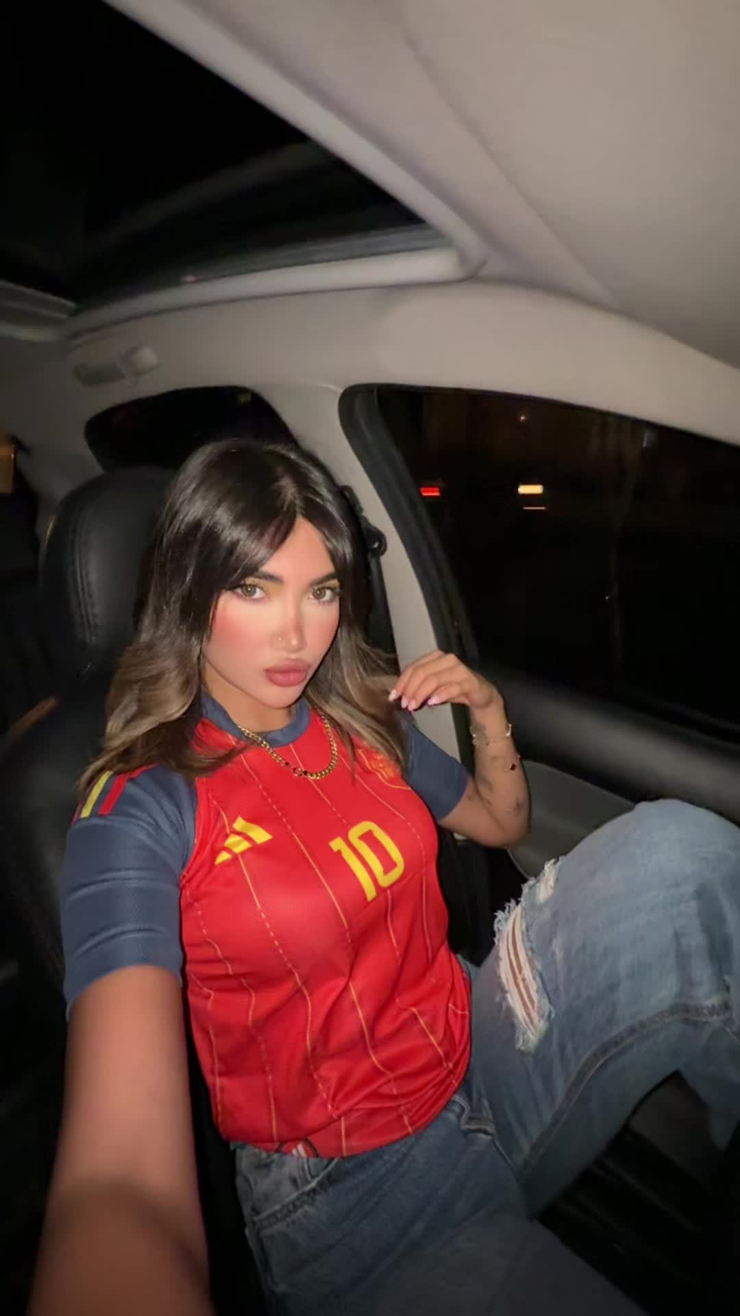@yasna_moradi