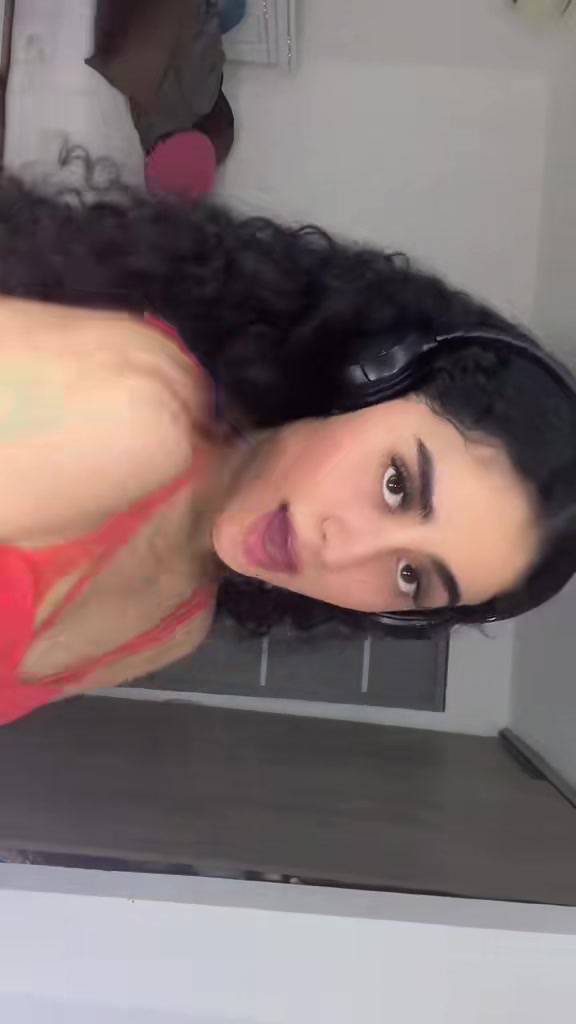 @Iza Perez