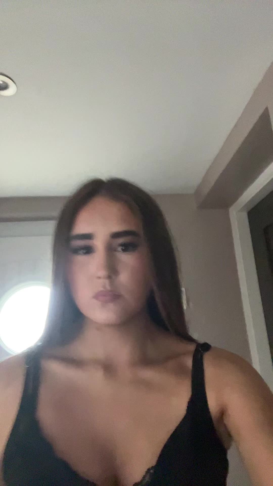 @caitl&iacute;n 🫰