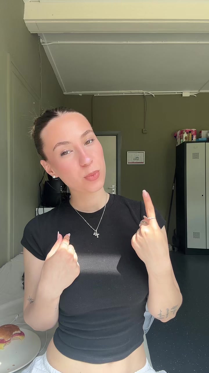 @Gia