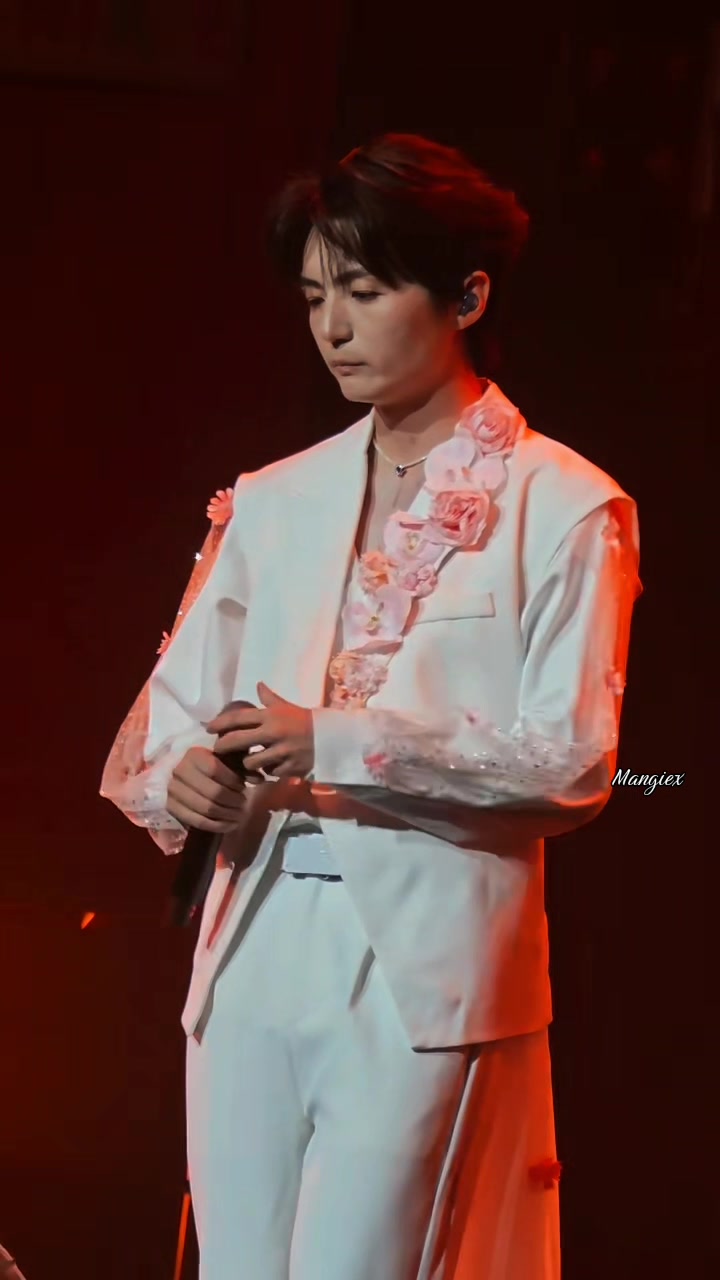 @❀°⋆.ઇଓ·𝕄𝔸ℕ𝔾𝕀𝔼·ʚଓ.⋆°❀